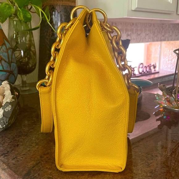 💛 Chanel 💛 yellow caviar shoulder tote vintage custom - Picture 9 of 15